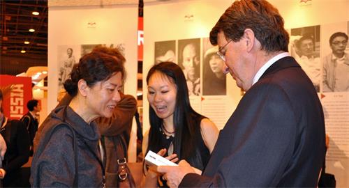 汇思想 _ <em>王安忆</em>:在上海坚持<em>写作</em>的都是真爱