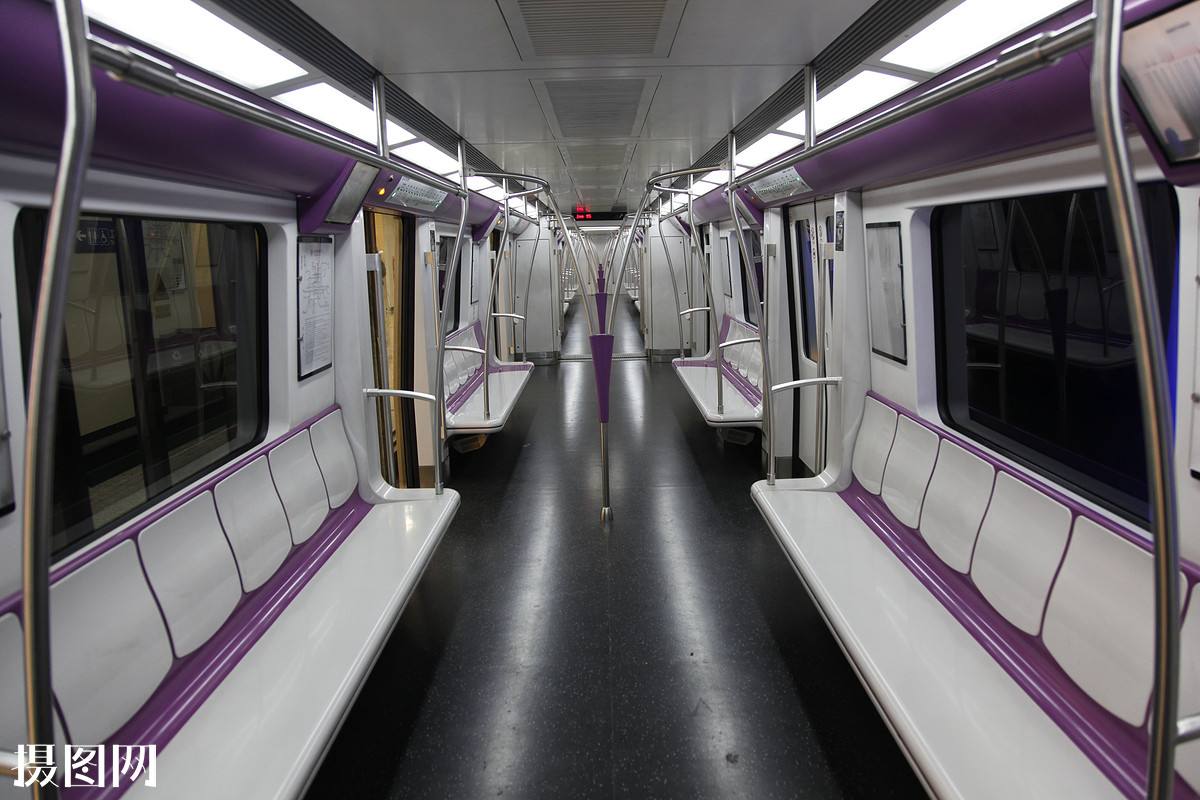 地铁3.jpg