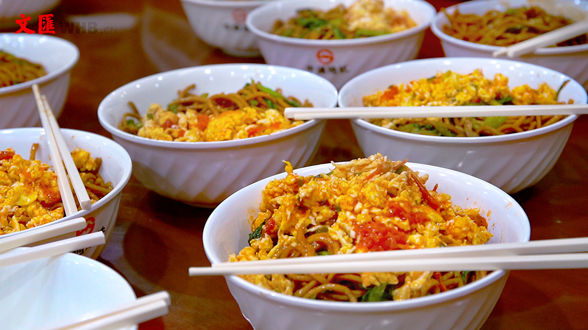 2U6A2454.00_00_24_24.Still008 1.jpg