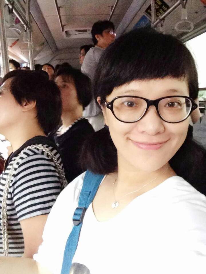 "无车日"上海交通广播主持人绿色出行(图)