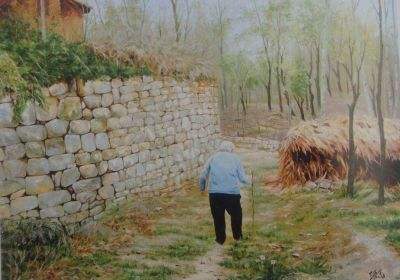 "丈夫从城里给妻子带回一包书