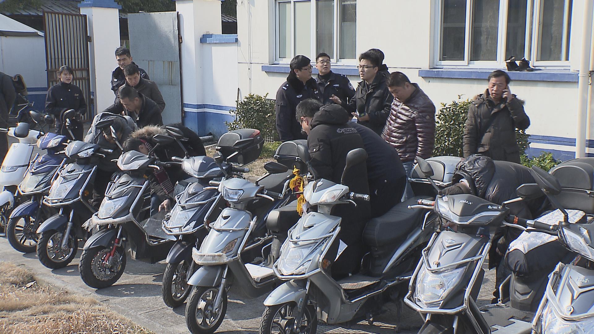 526781986.jpg 526781986.jpg