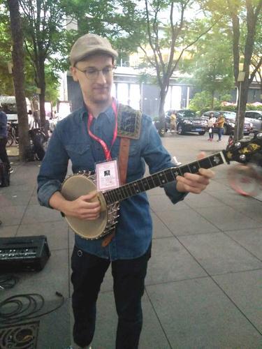 binary_middle.jpg binary_middle.jpg