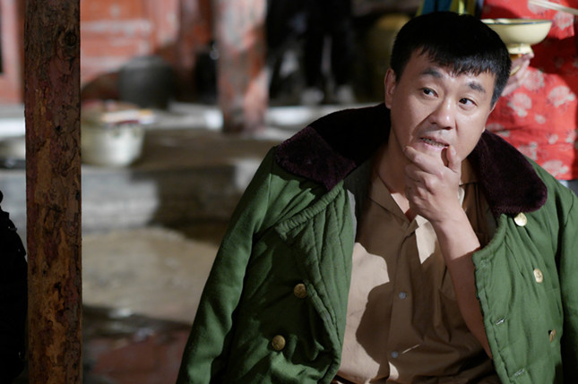 何冰_副本.jpg 何冰_副本.jpg