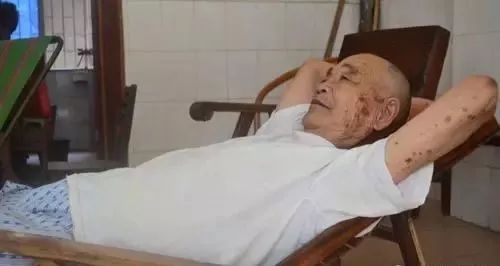 6403F6K60IT.jpg 6403F6K60IT.jpg