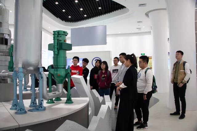 RIc1N46DhINw14 (1).jpg RIc1N46DhINw14 (1).jpg