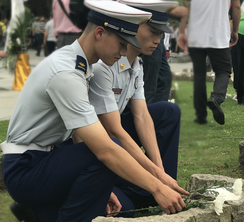 解放军_副本.jpg 解放军_副本.jpg