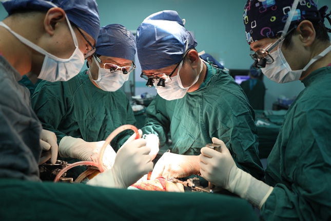 武大人医肝移植.jpg 武大人医肝移植.jpg