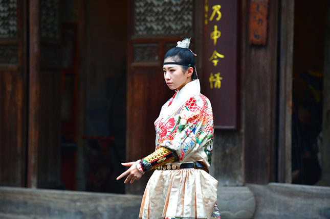 红人_副本.jpg 红人_副本.jpg