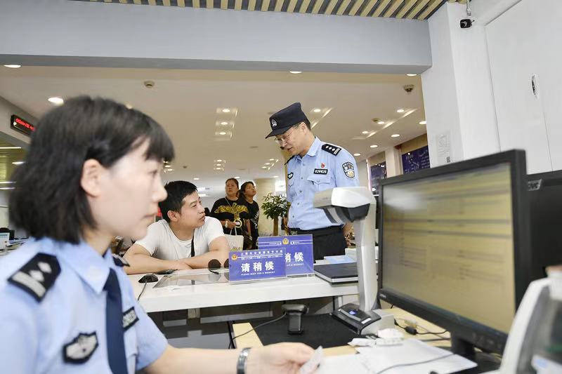 窗口照片.jpg 窗口照片.jpg