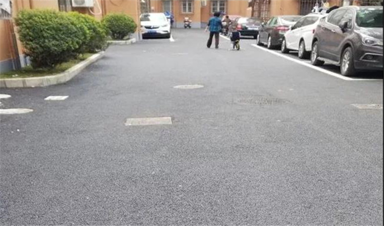 路面改造后.jpg 路面改造后.jpg