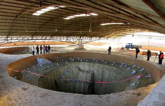 含嘉仓160号仓窖(资料照片).jpg 含嘉仓160号仓窖(资料照片).jpg