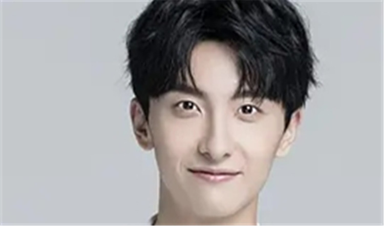 牛骏峰图片.webp.jpg 牛骏峰图片.webp.jpg