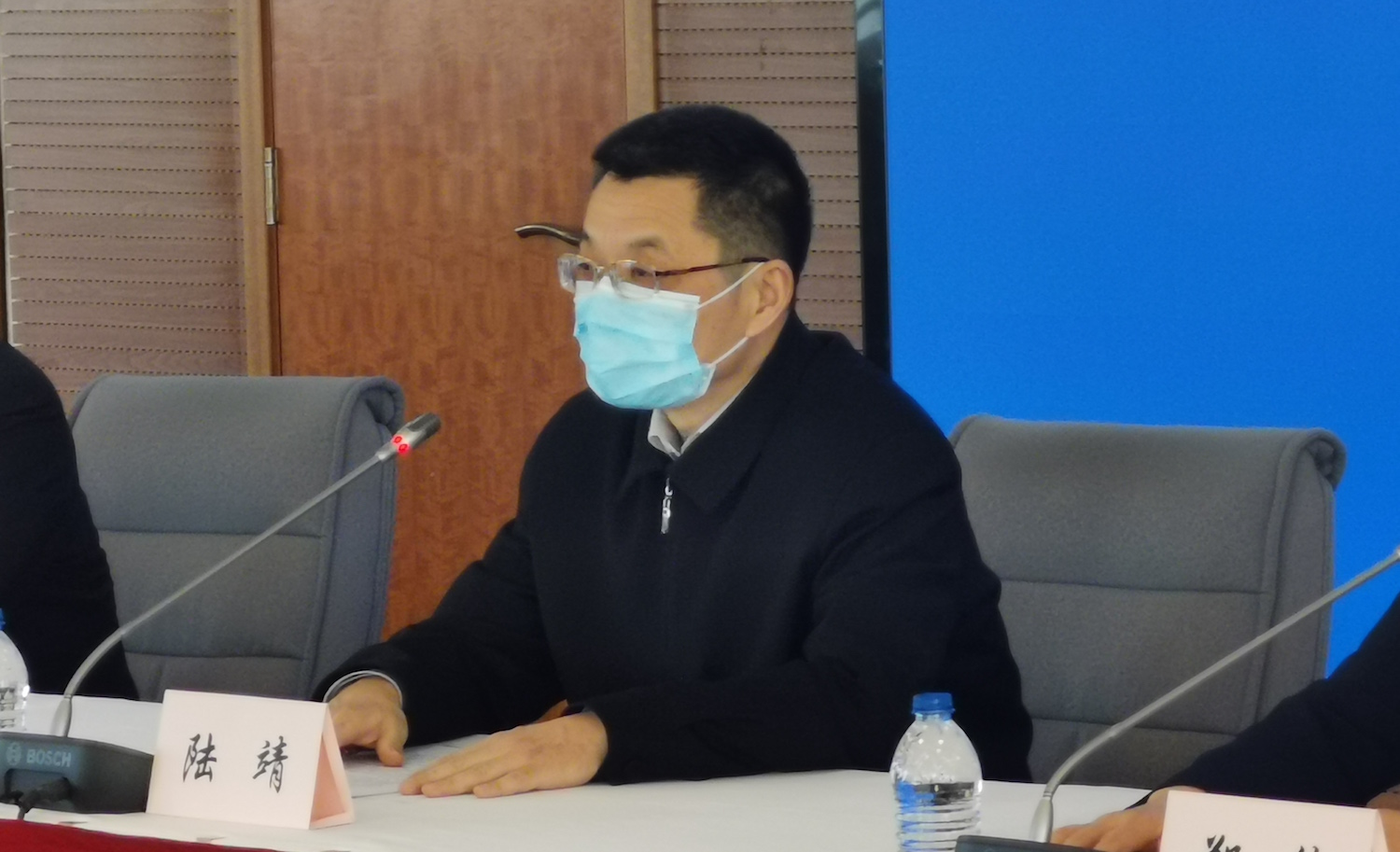 1814104040dw.jpeg 1814104040dw.jpeg