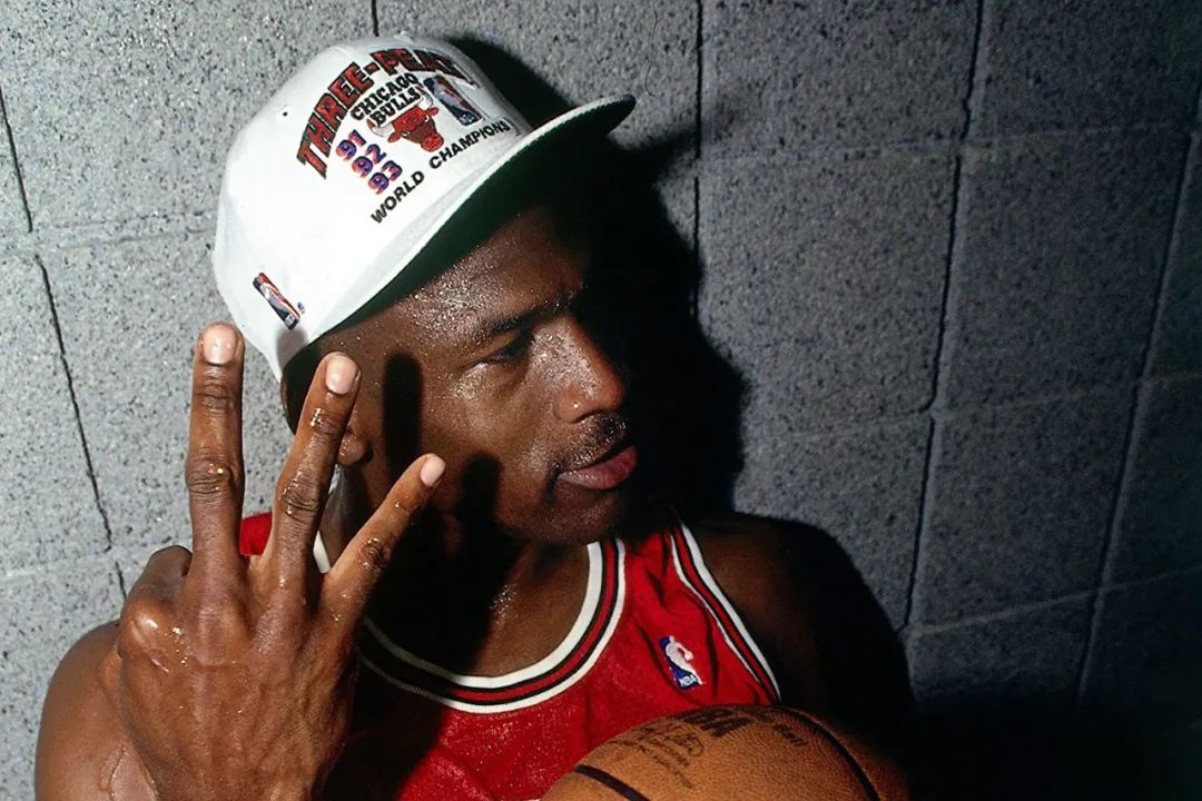 《最后一舞》豆瓣评分9.8分，可它配吗？