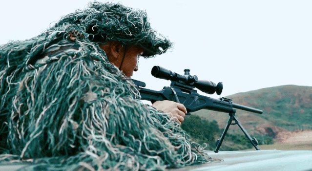 3秒钟内就要准确记下目标位置,性质遮蔽射击课目要求狙击手运动目标