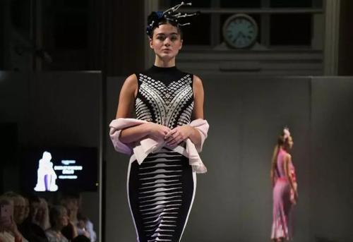 binary_middle (7).jpg binary_middle (7).jpg