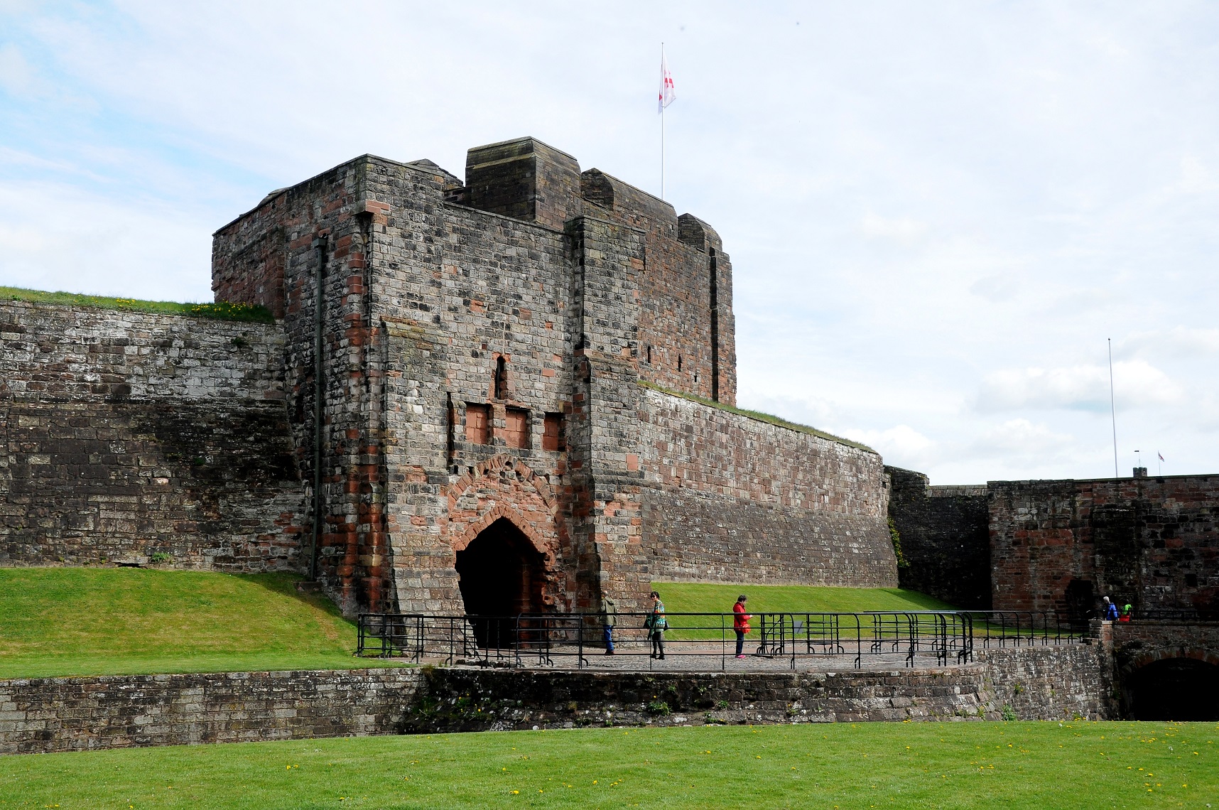 沈坚配图2:卡莱尔城堡副本.jpg 沈坚配图2:卡莱尔城堡副本.jpg