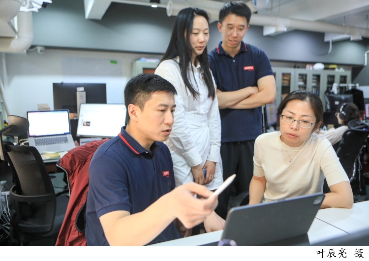 2921848_w750.jpg 2921848_w750.jpg