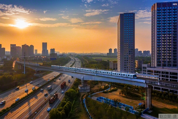 small.jpg?key=beb5080b9wxada5f438b1fe8a6380df2e4a98a7ba6737c8d60