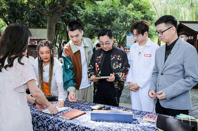 内2f910ac6b8b6101_副本.jpg 内2f910ac6b8b6101_副本.jpg