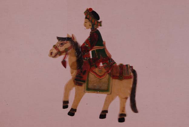 海宁皮影戏也称蚕花戏,是浙北蚕俗在民间艺术的体现.jpg 海宁皮影戏也称蚕花戏,是浙北蚕俗在民间艺术的体现.jpg