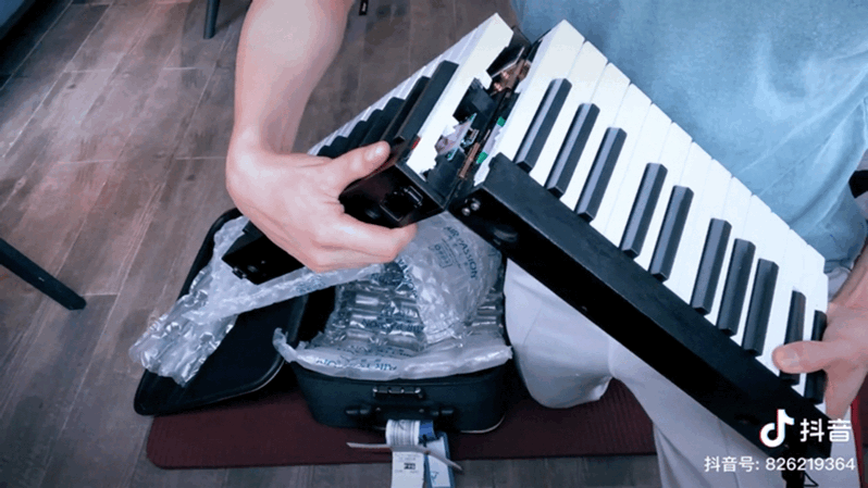 微信图片_20201217145949.gif 微信图片_20201217145949.gif