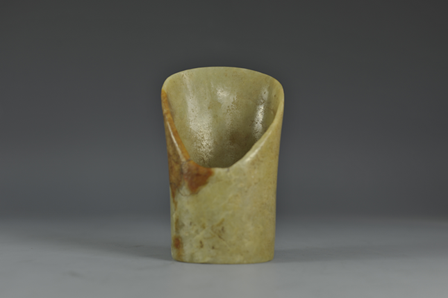 玉斜口筒形器_副本.png 玉斜口筒形器_副本.png