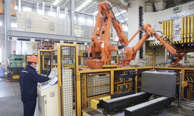 繁忙的生产场景.jpg 繁忙的生产场景.jpg