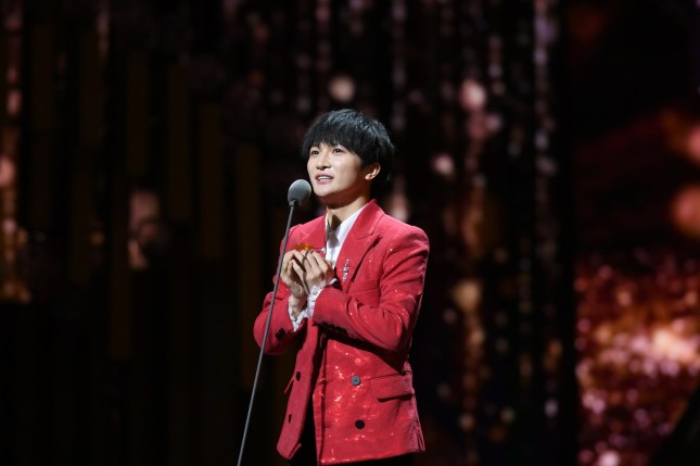 周深 内场_毒霸看图_副本.jpg