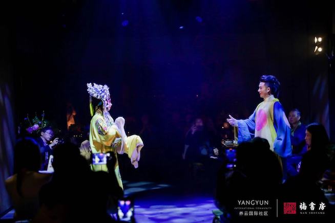 1115369412.jpg 1115369412.jpg