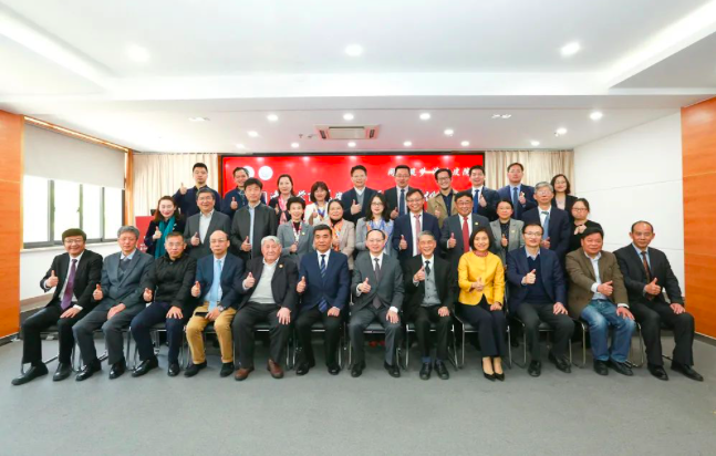 屏幕快照 2021-04-18 下午4.32.32.png 屏幕快照 2021-04-18 下午4.32.32.png