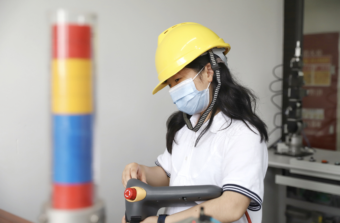 1.pic_hd.jpg 1.pic_hd.jpg