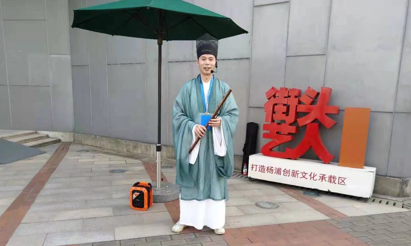 19010542qa7z.jpg 19010542qa7z.jpg