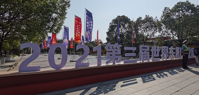 内 f38356ef99d98_副本.jpg 内 f38356ef99d98_副本.jpg