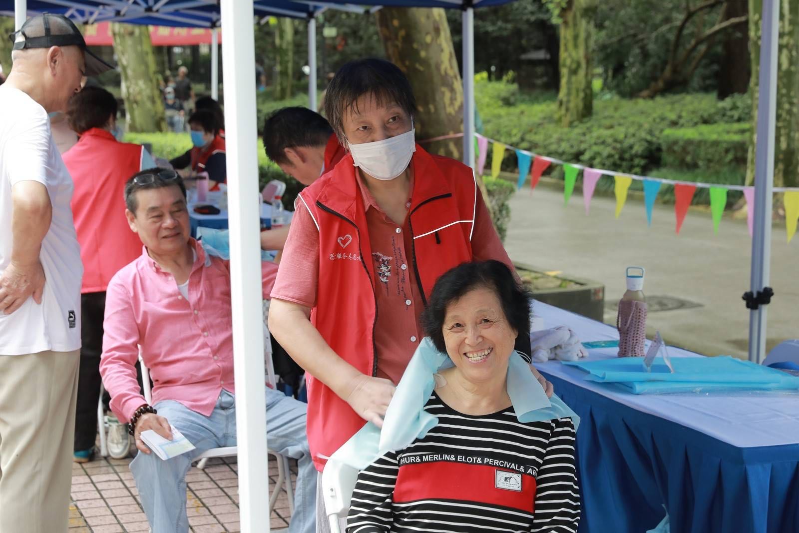 1062613834.jpg 1062613834.jpg