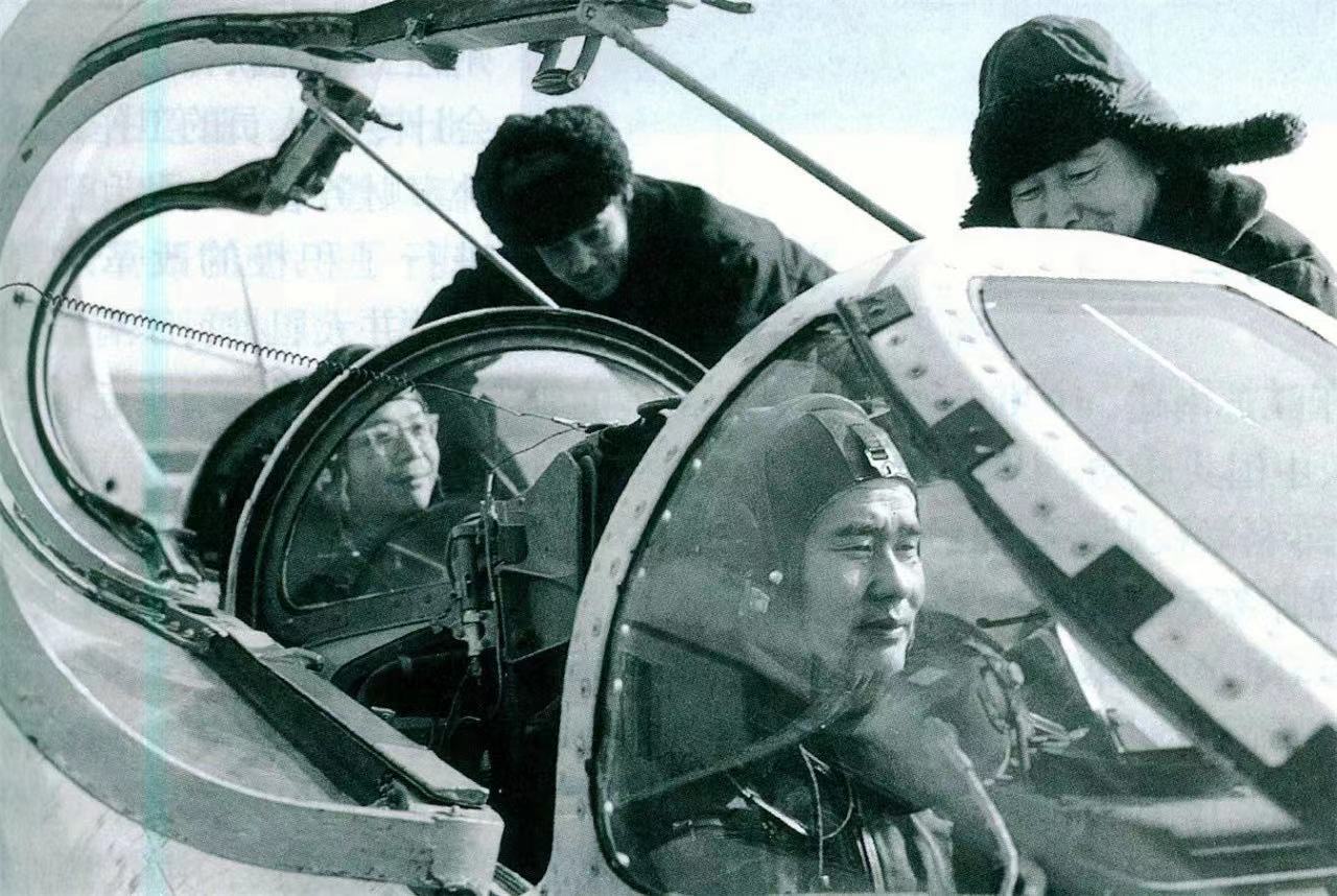 594311186.jpg 594311186.jpg