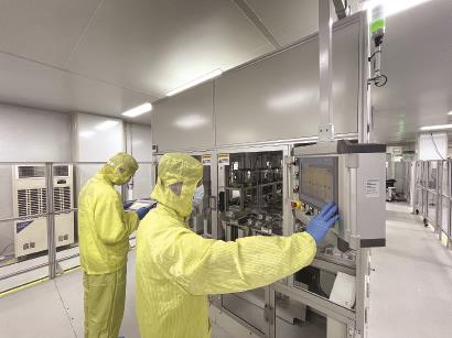 31116_p33.jpg 31116_p33.jpg