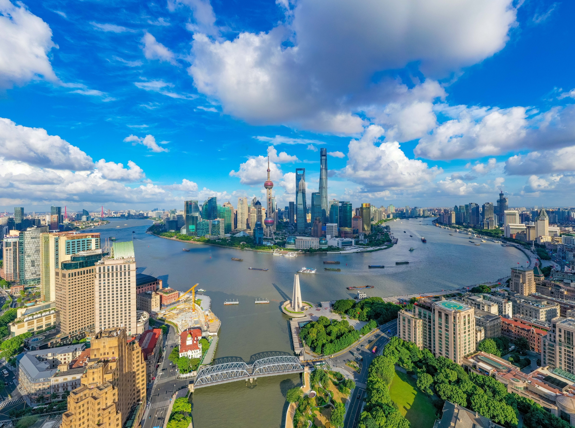 图说"人民城市" | 下好绣花功夫,感受上海的暖意,惬意,诗意→跟随镜头