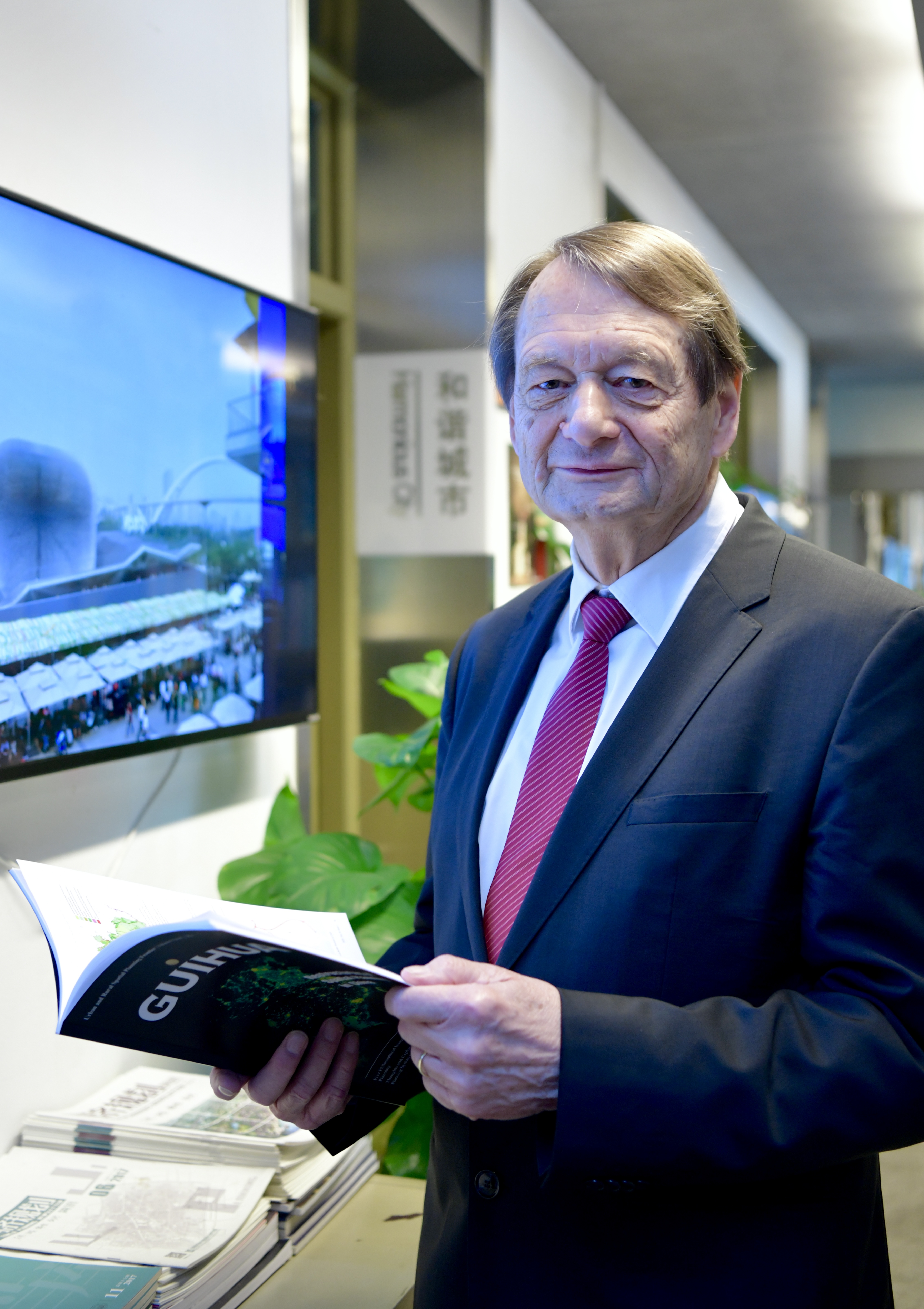 赫尔佐格.jpg 赫尔佐格.jpg