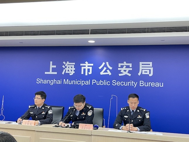 011009330bd6.jpeg 011009330bd6.jpeg