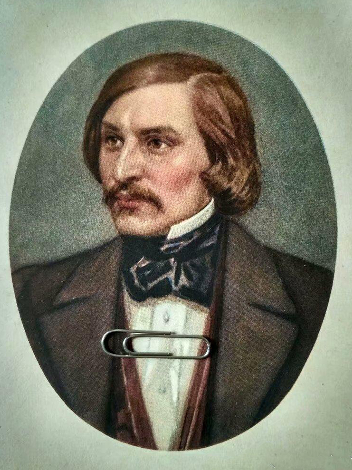 果戈里.jpg 果戈里.jpg