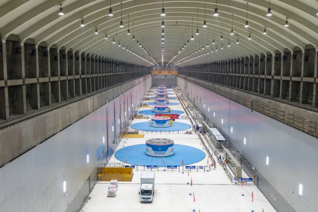 1802009632.jpg 1802009632.jpg