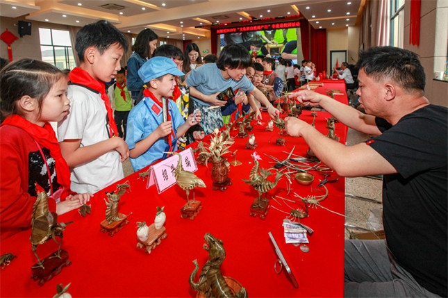 内 16144445_副本.jpg 内 16144445_副本.jpg