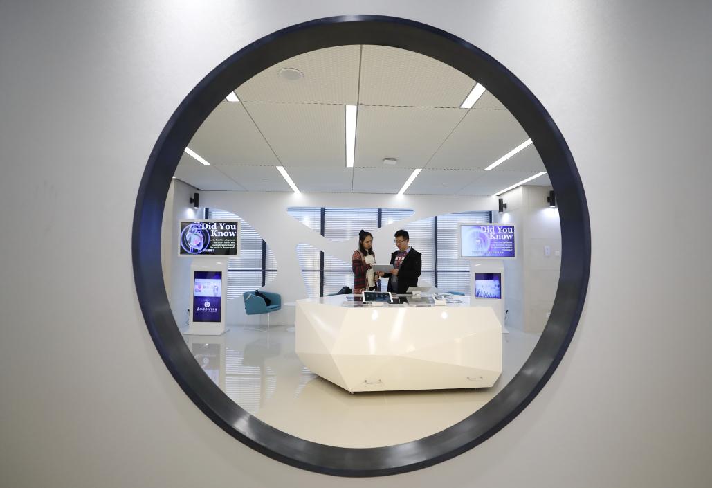 12131706h3dg.jpg 12131706h3dg.jpg