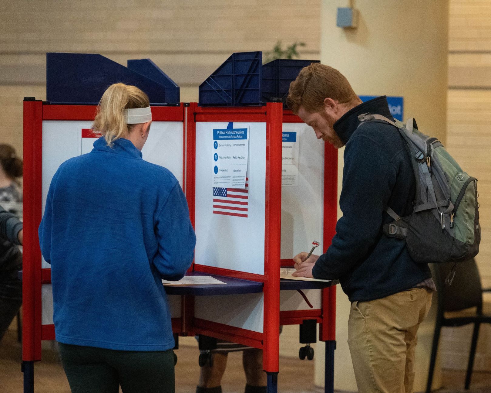 （国际）（2） 美国在乱象和撕裂中迎来中(5835031)-20221110020948.JPG