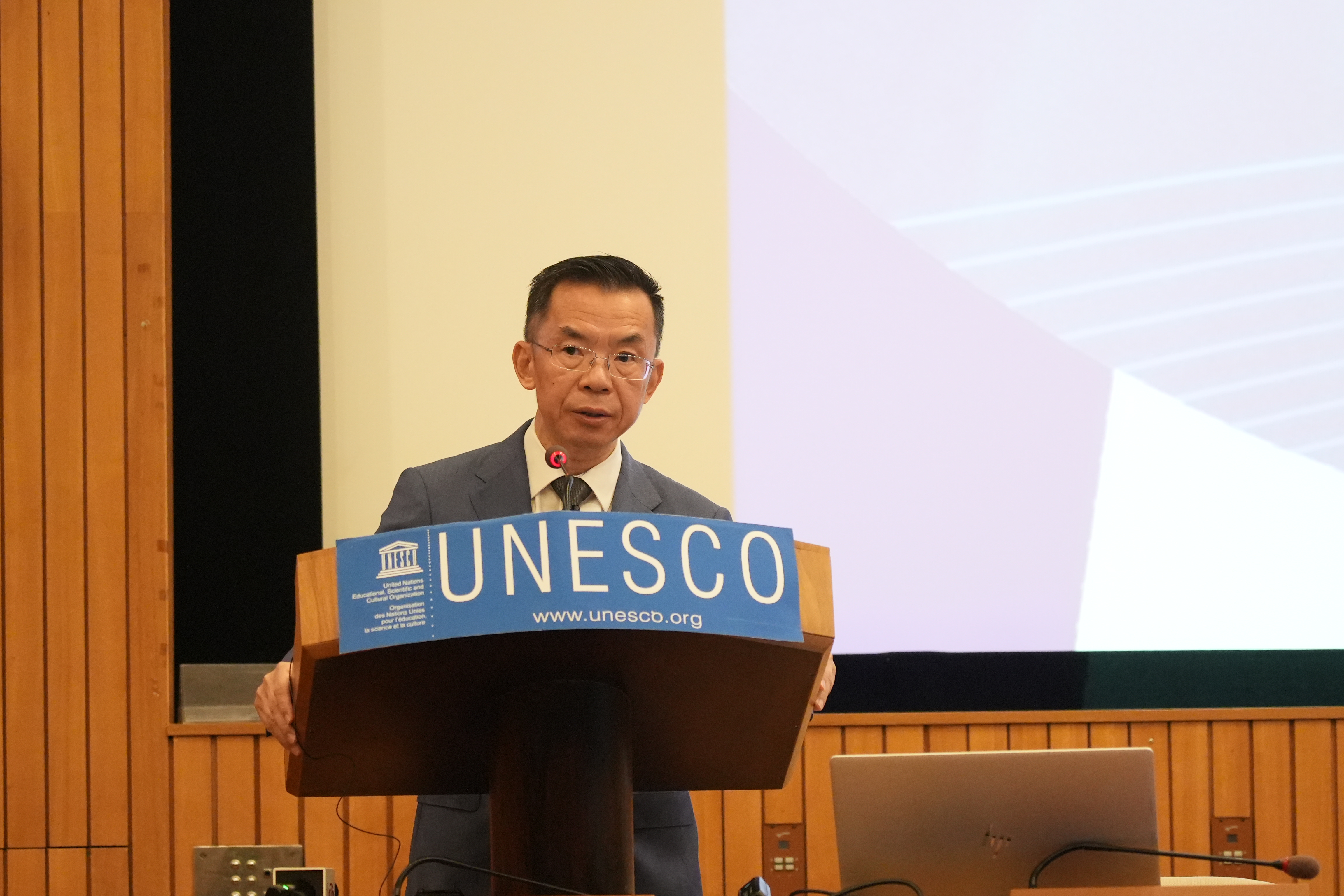 W020221116785234326847.jpeg W020221116785234326847.jpeg