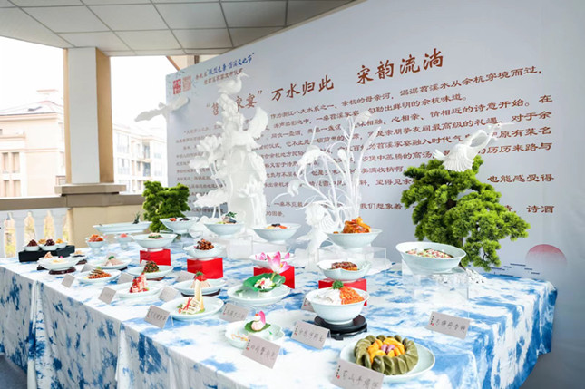 内 a73d0e5bbbd8bee5_副本.jpg