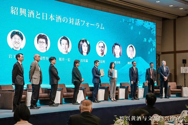 nie 8749557_副本.jpg nie 8749557_副本.jpg