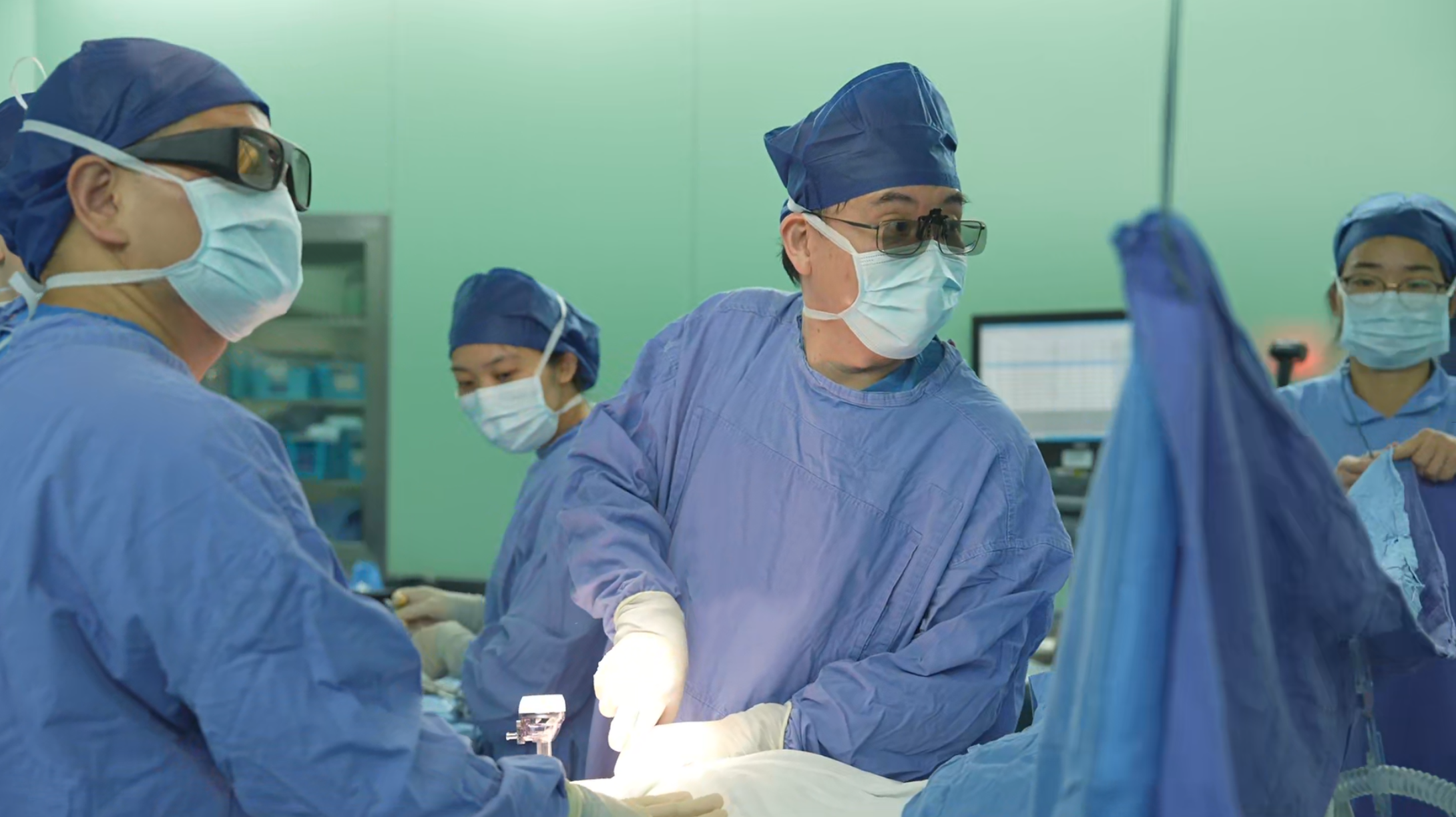 472279616.jpg 472279616.jpg